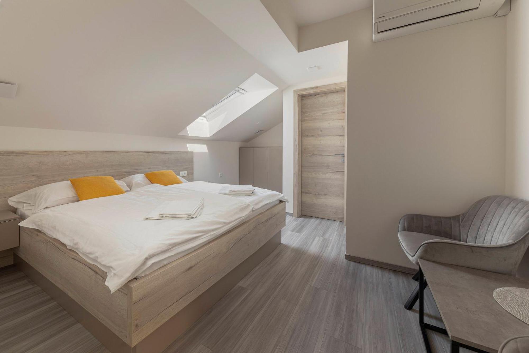 Rooms S Center 斯洛文尼亚科尼采 外观 照片